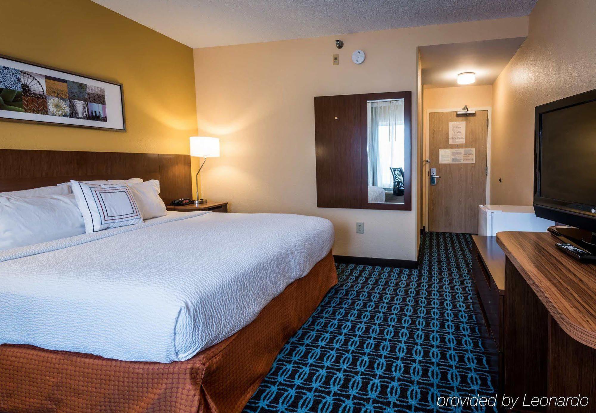 Fairfield & Savannah I-95 South Hotel 3*