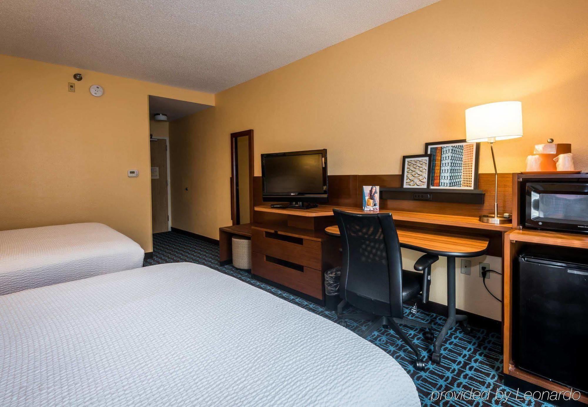 Hotel Fairfield & Savannah I-95 South