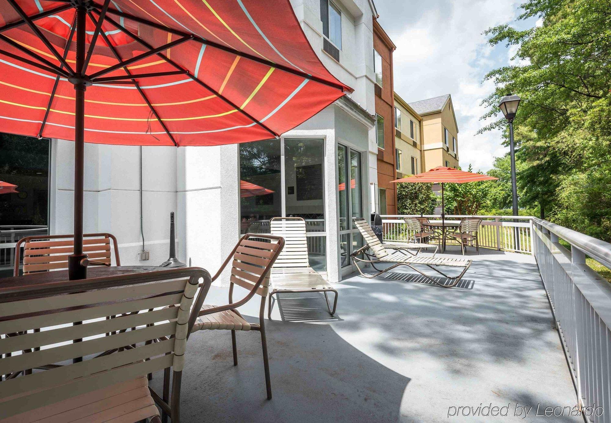 Fairfield & Savannah I-95 South Hotel 3*